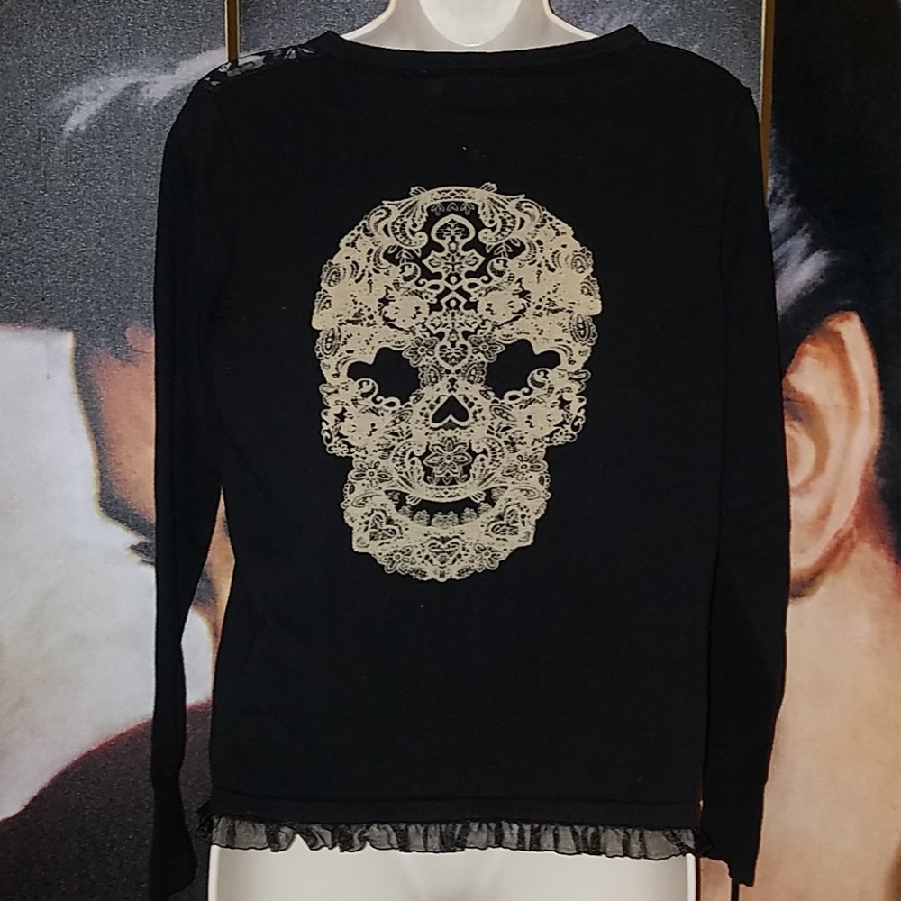 ❤SOLD❤ BUNDLE 4 BEETLE Lace Skull Gothic Cardigan - Picture 4 of 8
